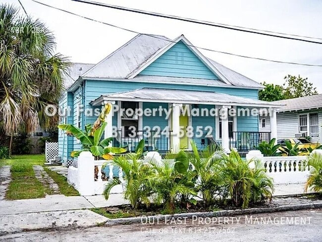 Photo - 2908 Sanchez St