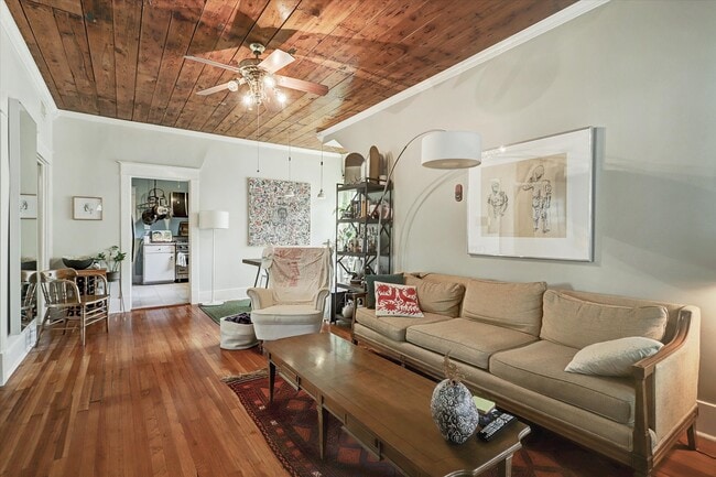 Photo - 1419 Kipling St