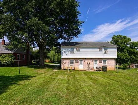 Photo - 131 Highview Dr