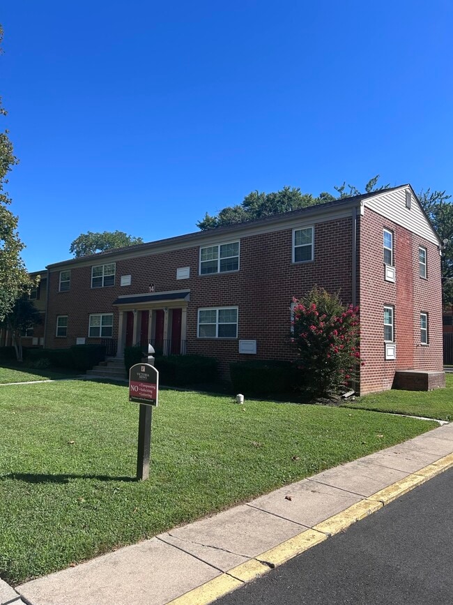 Victoria Mews - Victoria Mews