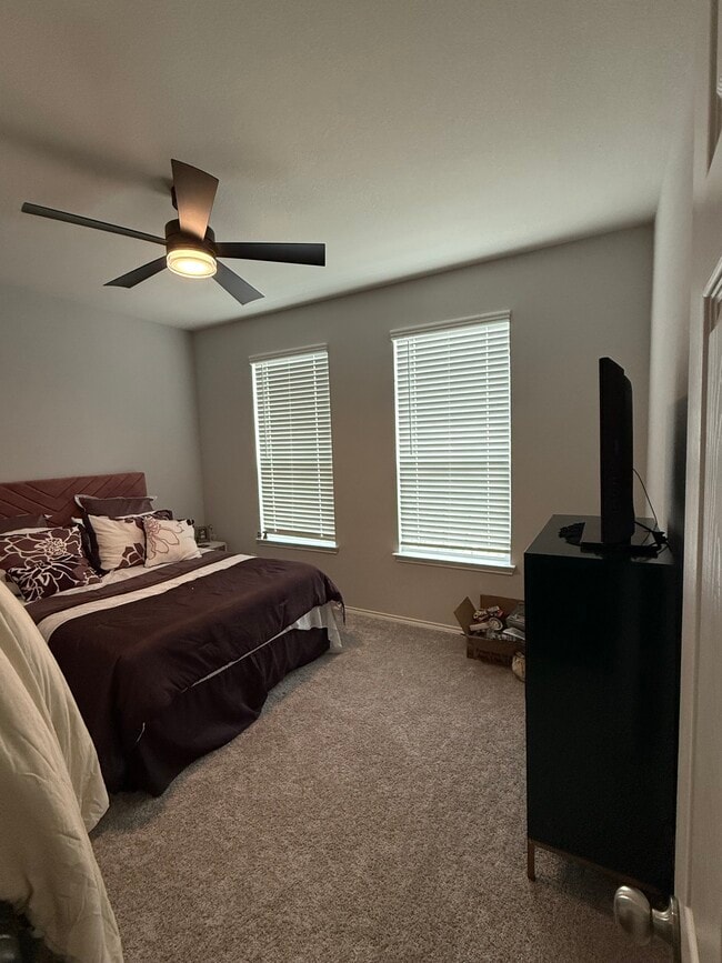 Photo - 5612 Apple Grove Way