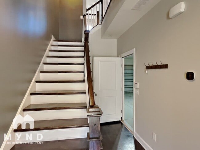 Photo - 3322 Bending Birch Pl