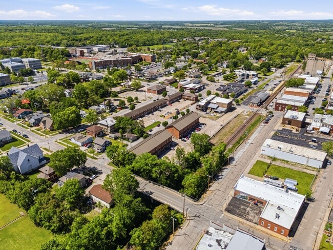 Photo - 3 Bed 2.5 Bath Townhome Unidad 107 Grover - A