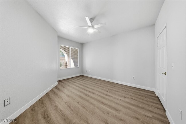 Building Photo - 10001 Peace Way Unit 1270