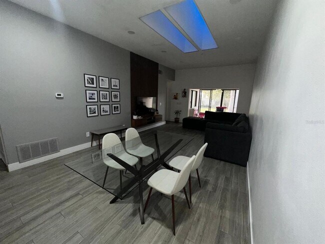 Photo - 7618 Chapelhill Dr