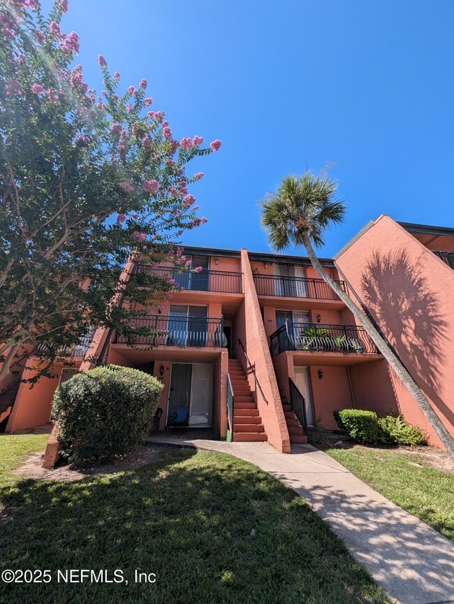 Building Photo - 3401 Townsend Blvd Unit 205 Rental