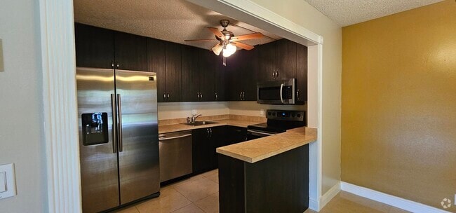 Building Photo - 4689 Sable Pine Cir Unit C2 Rental