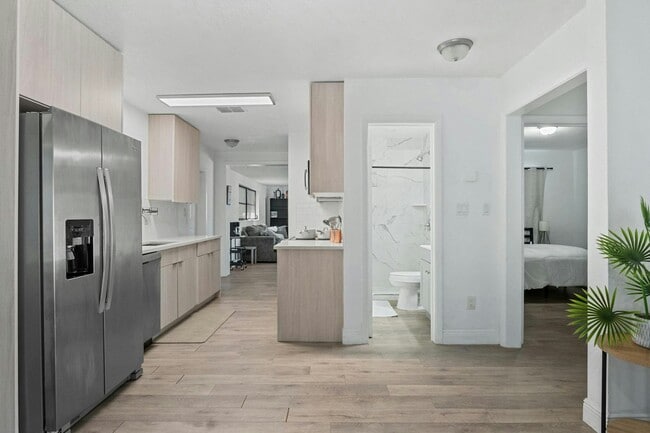 Building Photo - 919 Avenue South Southeast