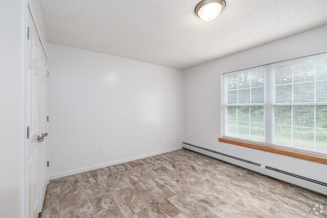 3BR, 1BA - 1,158SF - Bedroom