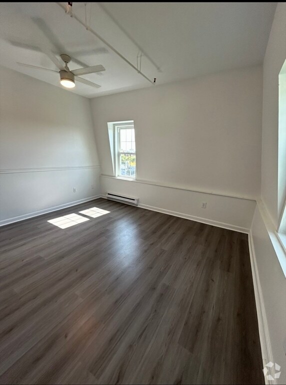 Building Photo - 12 Walnut St Unit 18 Rental