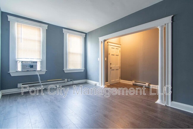 Photo - 5 S Wickham Rd