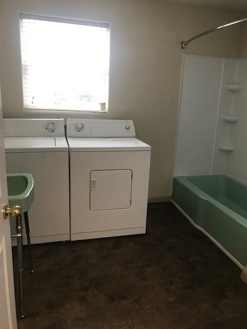 Photo - 431 Thomas St Unit 431 Suite 2