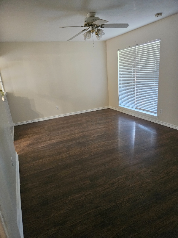 Building Photo - 2442 Loyce Dr Rental
