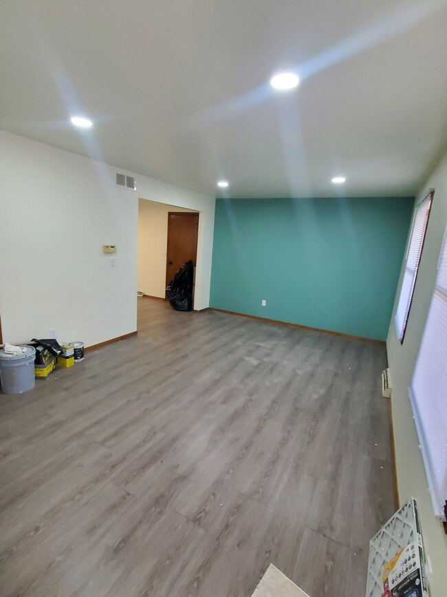 Photo - 3 Bd 1.5 BA Duplex Unidad 1