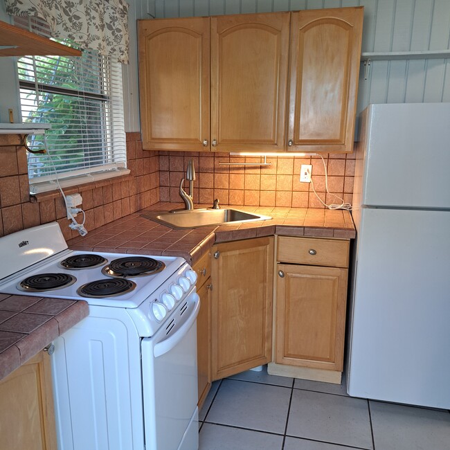 Photo - 415 S 19th Ave Apartments Unit $1400 monthly elec. inc.