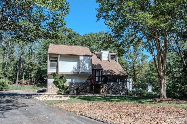 Building Photo - 8025 Cedar Cove