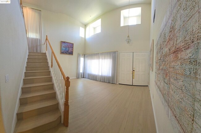 Photo - 988 Chamomile Ln