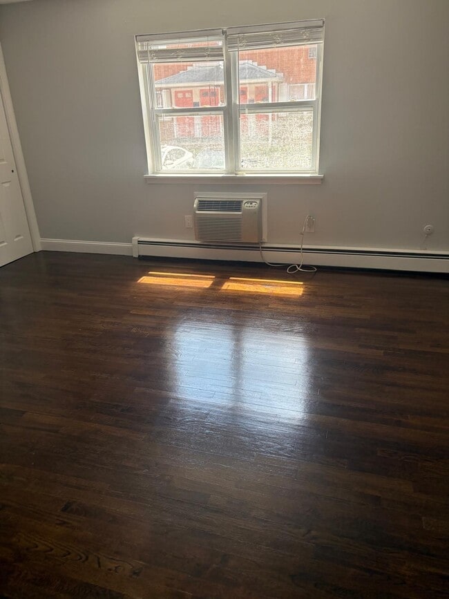 Photo - 400 Midland Ave