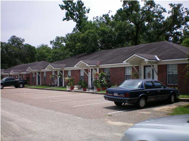 Oak Breeze Apartments - Oak Breeze Apartments