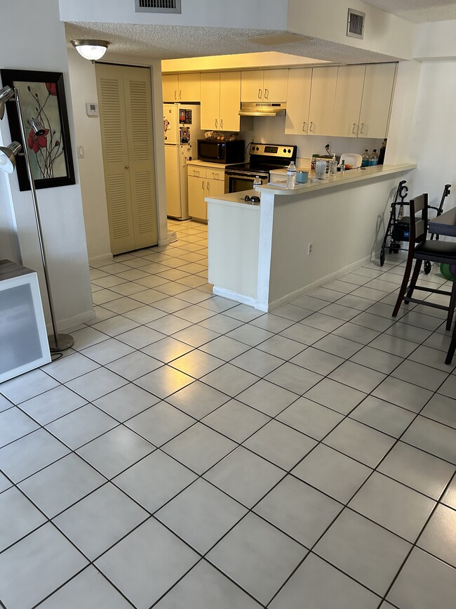 Photo - 8600 SW 212th St Unit 207