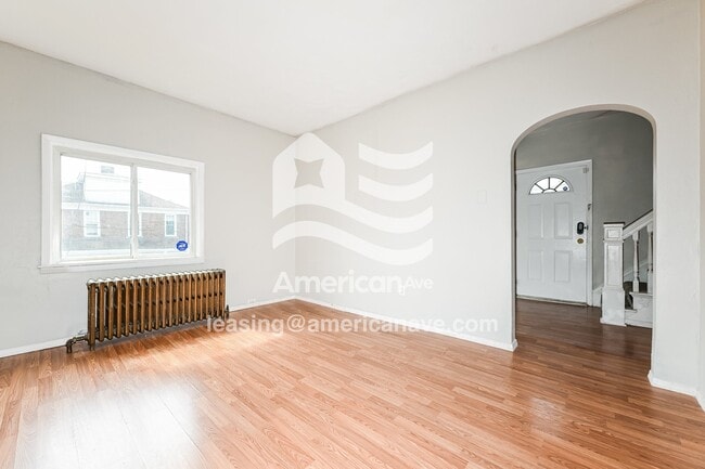 Photo - 1605 Mobile Ave