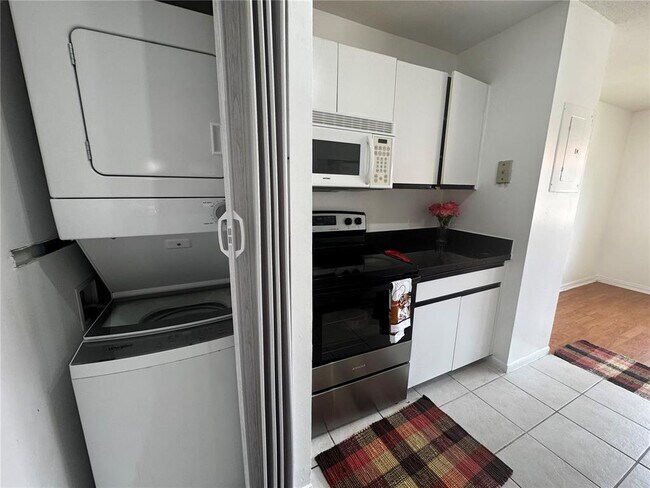 Photo - 334 SW 86th Ave Unit 206