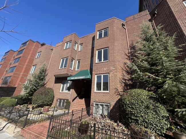 Photo - 1625 Q St NW