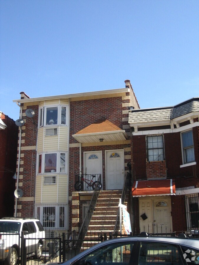 Photo - 34-05 111th St