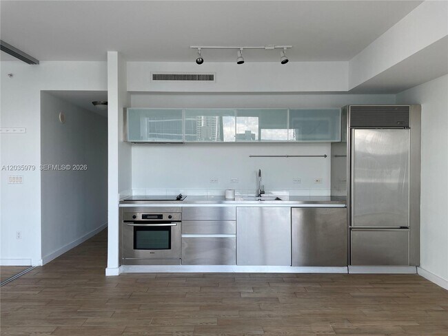Photo - 1040 Biscayne Blvd Unidad 1105