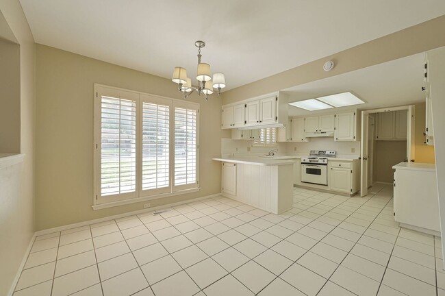 Photo - 7016 Stonycreek Dr
