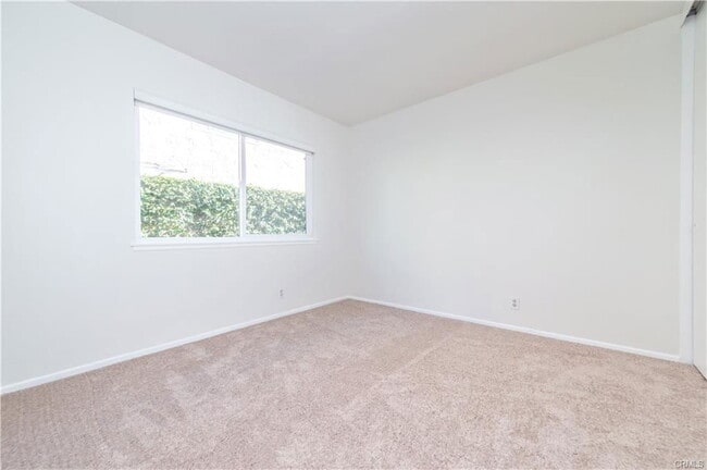 Photo - 3481 Eboe St