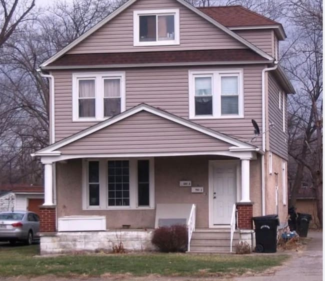 Building Photo - 283 Abbe Rd N Rental