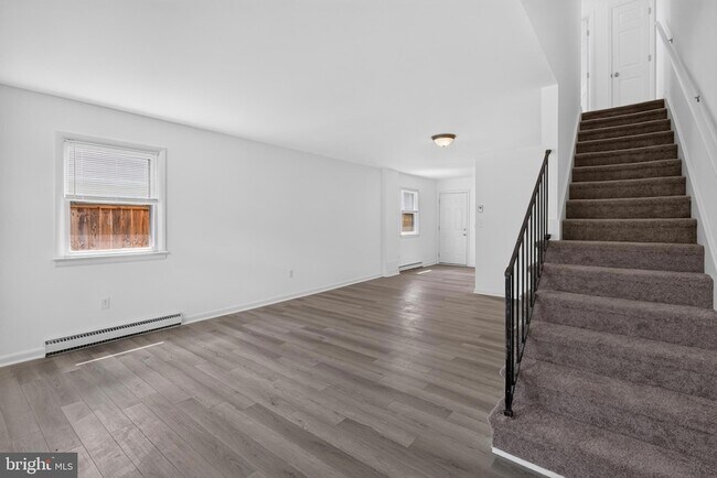 Photo - 351 Calvert St
