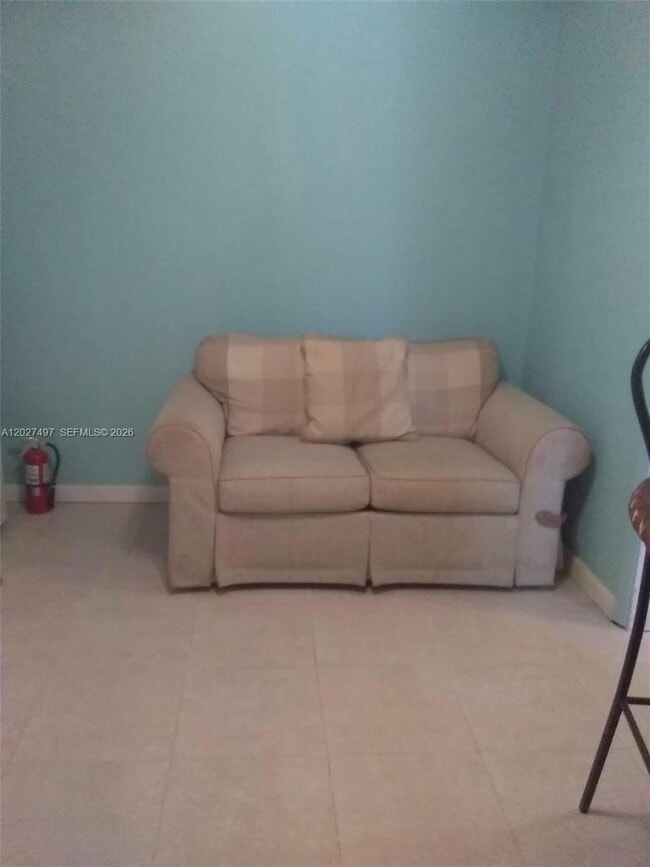 1800 Pinehurst Dr Unidad 1