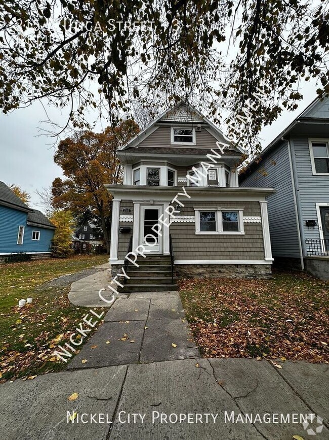 Building Photo - 215 W Utica St Unit 3 Rental