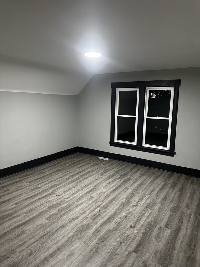 Photo - 111 N Melvin St