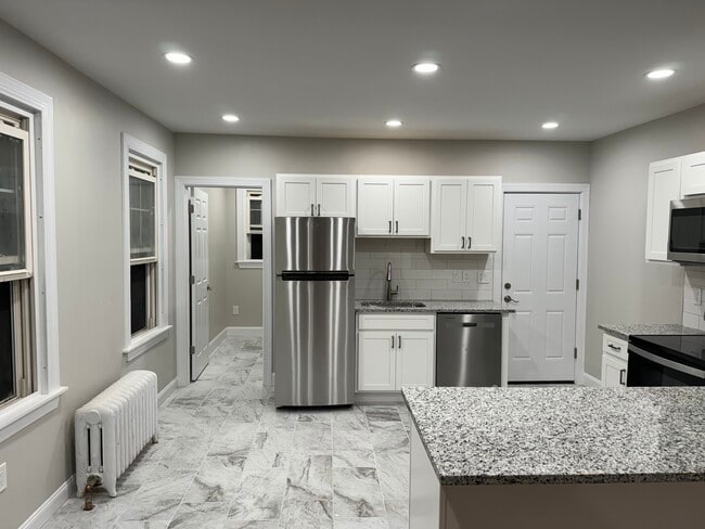 Photo - 29 Bretton Rd Unit 2nd Floor