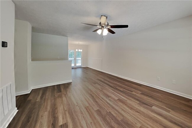 Photo - 6460 River Hill Dr