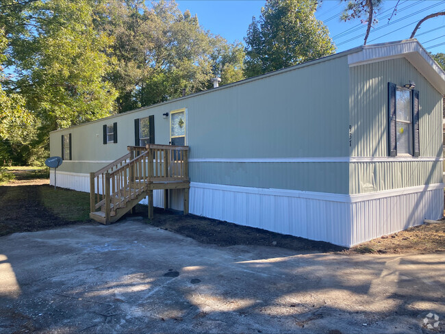 Building Photo - 937 McFadden St Rental