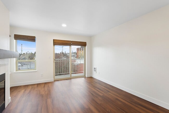 Photo - Ivy Court Apartments