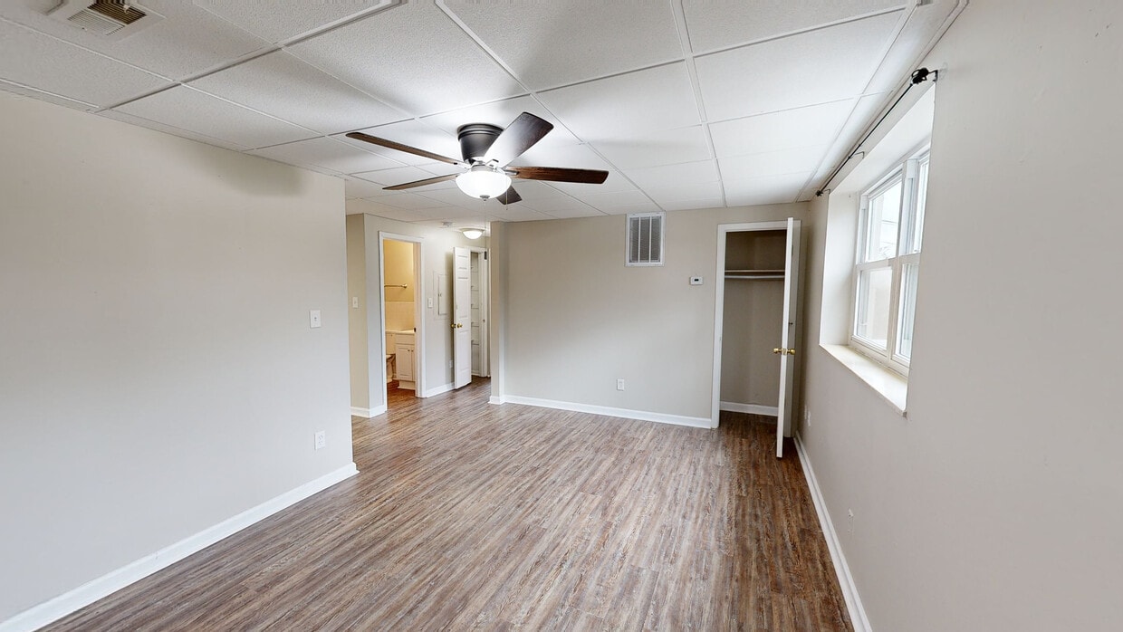 Photo - Golf View Apartments