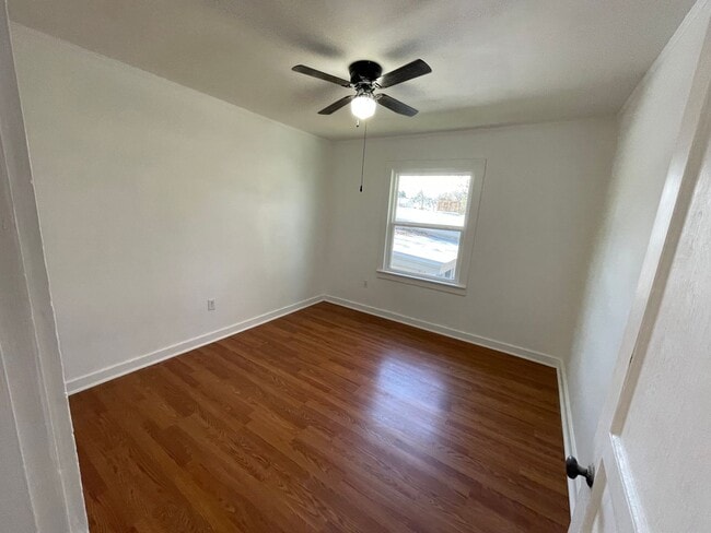 Photo - 304/306 West 14th Street Unidad 306 West 14th St