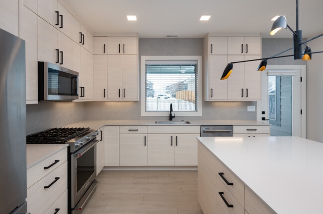 Photo - 2128 Dennison Ln