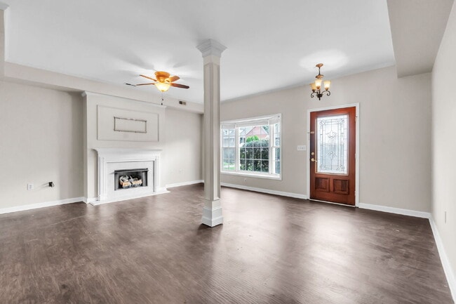 Photo - Beautifully Renovated Townhome (2BR/2.5BA)...