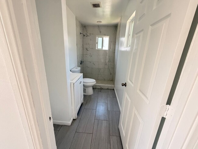 Photo - Studio for Rent – San Diego