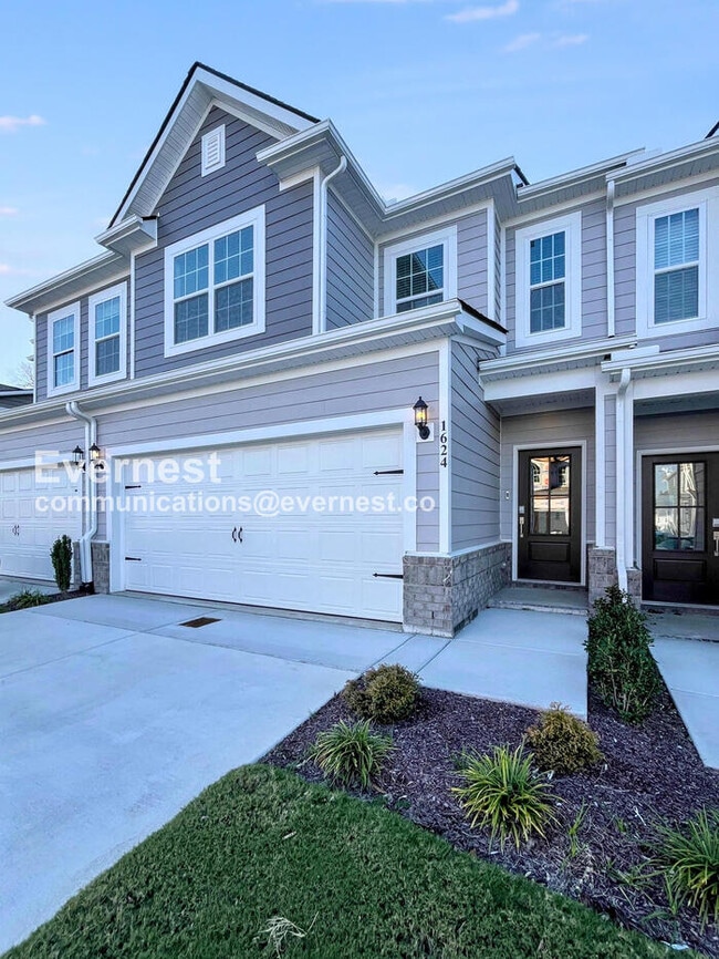 Building Photo - 1624 Manuka Ln