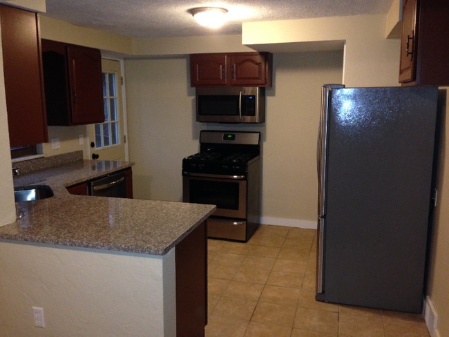 Photo - 442 Iberia St