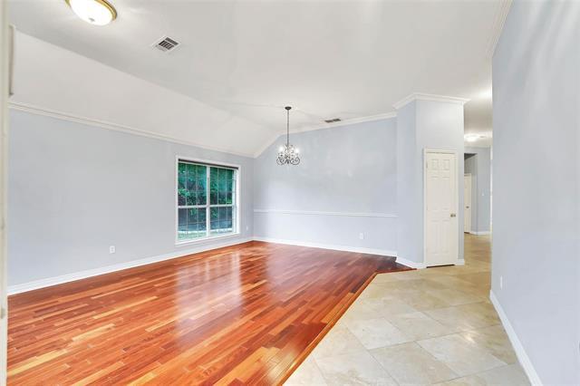 Photo - 1211 Greenway Dr