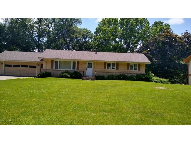 Building Photo - 209 Valley High Rd