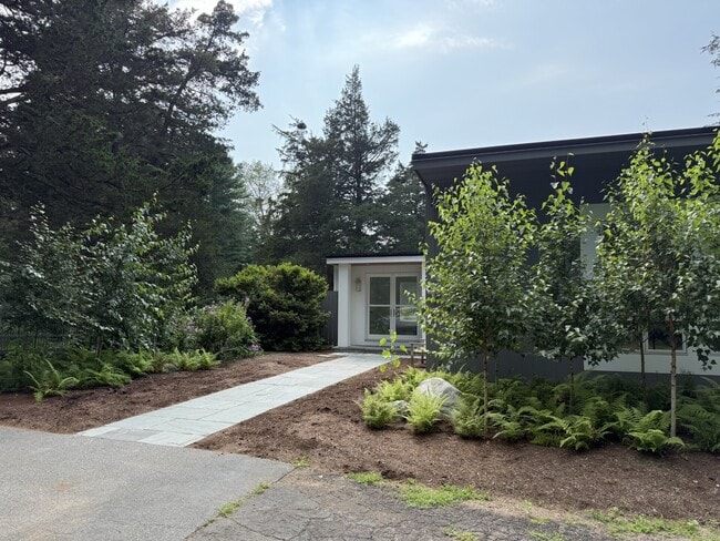 Building Photo - 56 Island Ave Rental